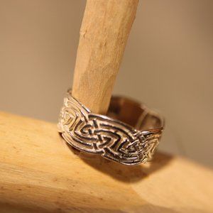 Sterling Silver Celtic Design Wide Band Ring - US Size 8